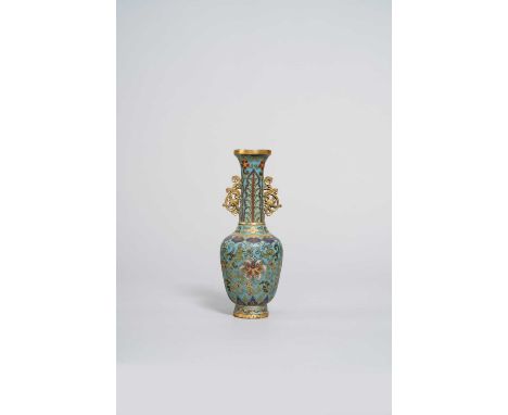 A CHINESE CLOISONNE ENAMEL VASE 18TH/19TH CENTURYWith a tall slender neck set with gilt phoenix-head handles, the body decora