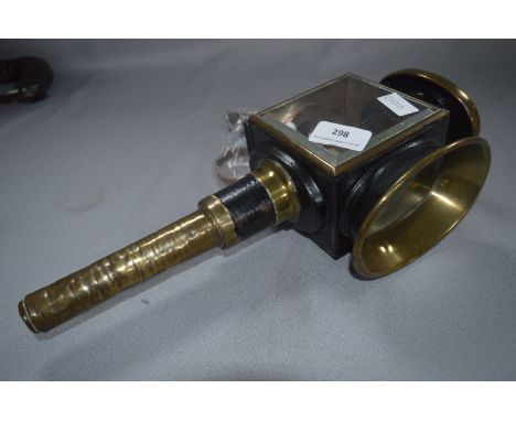 Metal & Brass Carriage Lamp 