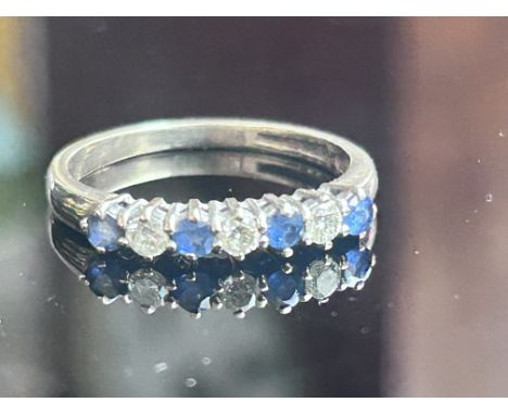 9ct Gold ring set with sapphires & diamonds Size M 1.7g 