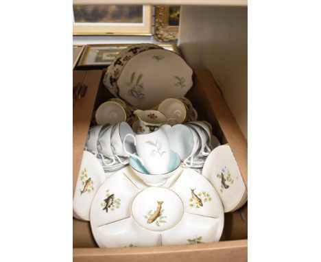 A Figgjo Flint-Norway party dish and five matching plates having assorted fish decoration, a Royal Albert 'Festival' part tea