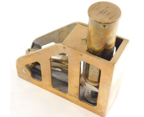 An E. R. Watts and Sons clinometer, lin brass dated 1942, serial number 26313, 17cm wide. 