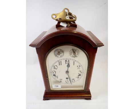 A mahogany Georgian style bracket clock with striking movement, 38cm tall 