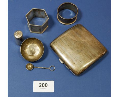 A silver cigarette case, two silver napkin rings etc, 177g 