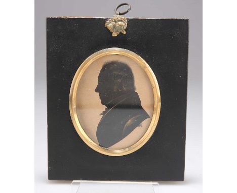 19TH CENTURY ENGLISH SCHOOL PORTRAIT SILHOUETTE OF A GENTLEMAN Letty Polperro 1966 written on versoWatercolour with gold8.5cm