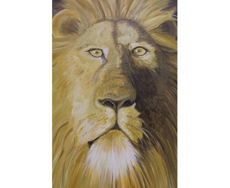 A MODERN UNFRAMED OIL ON CANVAS HEAD PORTRAIT OF A LION SIGNED JULIE WILKES LOWER RIGHT