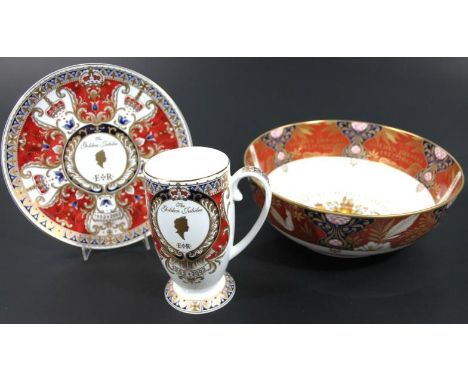 A Royal Worcester bone china Royal Commemorative Golden Jubilee 1952-2002 fruit bowl, Hudson Middleton Golden Jubilee coffee 