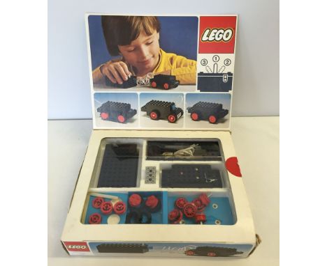 A vintage Ledo motor set 107 - complete & boxed.