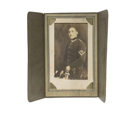 Photo size 19.4 x 11.7 cm, passe-partout size 13.4 x 14.7 cm. A photo of a sergeant of the 1st Motor Squadron Warsaw. On the 