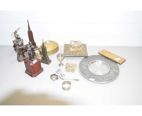 VARIOUS METAL ORNAMENTS, PEWTER PLATE, CLAMSHELL FORMED TRINKET BOX, BRASS BASED INK STAND ETC