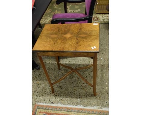 20TH CENTURY BURR WALNUT VENEERED SIDE OR LAMP TABLE, WITH X-SHAPED STRETCHER, 53CM WIDE