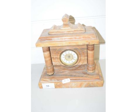 LATE 19TH/EARLY 20TH CENTURY MANTEL CLOCK IN BROWN VEINED MARBLE CASE
