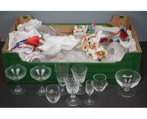 Collection of vintage glassware &amp; crystal 