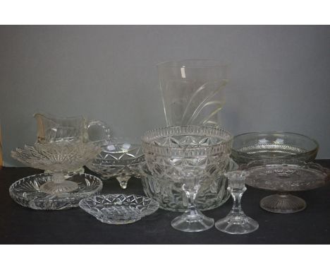 Collection of vintage glassware &amp; crystal 