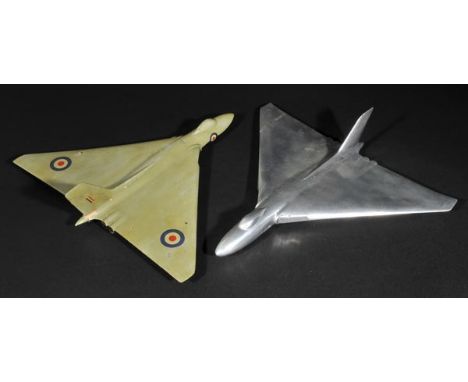 *Vulcan Bomber. A 1950s carved wood air recognition model of a Hawker Siddeley Vulcan bomber,  painted in green with RAF roun