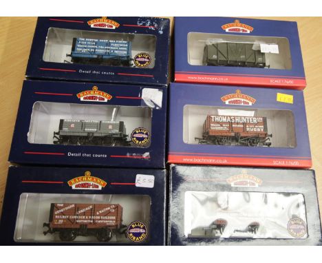 Six Bachmann wagons including Collectors Club Thomas Hunter LTD. P&amp;P Group 1 (£14+VAT for the first lot and £1+VAT for su