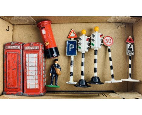 Dinky Toys Traffic Lights, Road Signs, Post Box, Telephone Boxes - See Picture for Detail. P&amp;P Group 2 (£18+VAT for the f