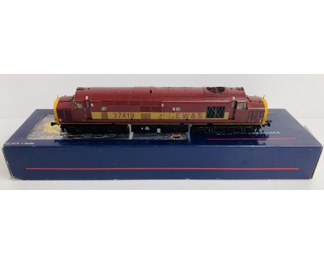 Bachmann OO Gauge 32-375 Class 37/4 EWS 37419 Loco - Boxed. P&amp;P Group 1 (£14+VAT for the first lot and £1+VAT for subsequ