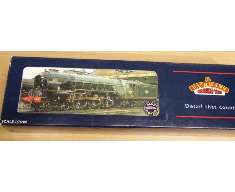 Bachmann 32552 Class A1 60147 North Eastern. P&amp;P Group 1 (£14+VAT for the first lot and £1+VAT for subsequent lots) 