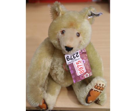 Steiff white label Dicke 1985 (1930 replica) 0172/32 complete with label and tag. P&amp;P Group 1 (£14+VAT for the first lot 