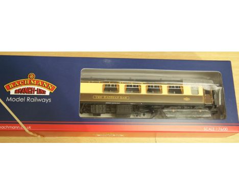 Bachmann 39-320A BR MKI pullman The Hadrian Bar. P&amp;P Group 1 (£14+VAT for the first lot and £1+VAT for subsequent lots) 
