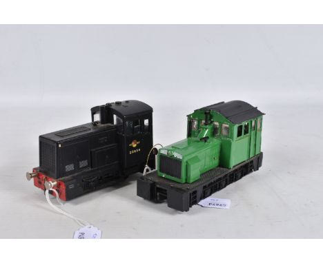 TWO UNBOXED O GAUGE SHUNTING LOCOMOTIVES, Atlas Plymouth Switcher locomotive, has been repainted and modified, body loose on 