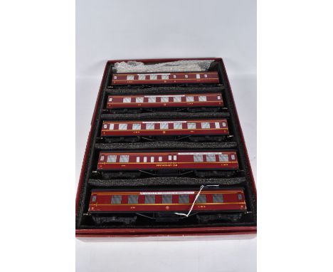 A BOXED ACE TRAINS O GAUGE MERSEYSIDE EXPRESS COACHES SET, No.C/2 Set A which is the version with the nameboards, set appears