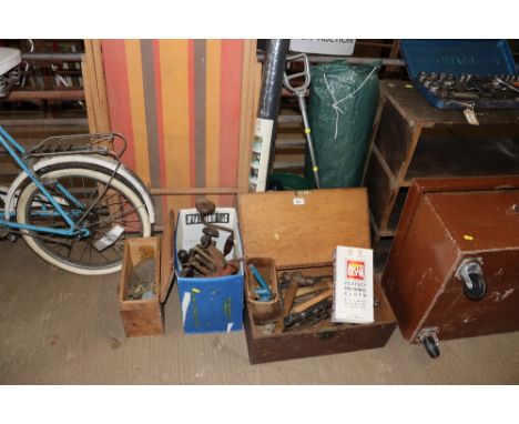 A quantity of various items to include hand tools, wooden tool box, contents to include hammers, chisels, bench vice, smoothi