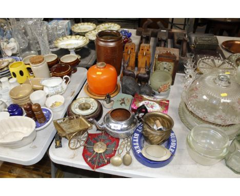 An oak cased mantel clock AF, barometer, book ends etc.