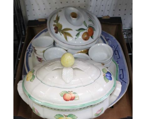 A BOX CONTAINING DOMESTIC SERVING POTTERY to include Royal Worcester Evesham ware, Villeroy and Boch, and a large willow serv