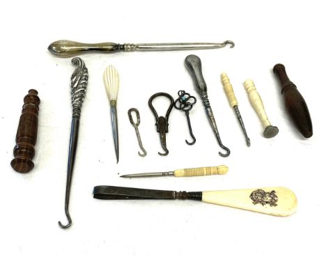 Assorted antique silver button hooks etc 