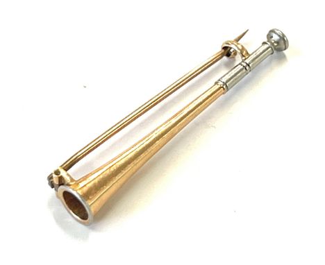 Antique 9ct gold hunting horn brooch, no hallmarks xrt tested as gold, approximate weight 4.3g 