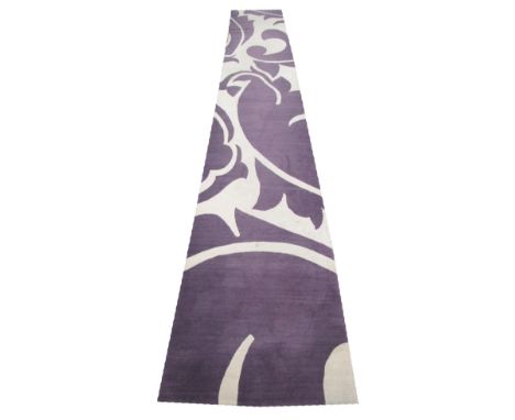 THE RUG COMPANY 'OVERLEAF' RUNNER BY MARNI, 670cm x 91cm, hand knotted Tibetan wool, large abstracted foliage pattern in deep