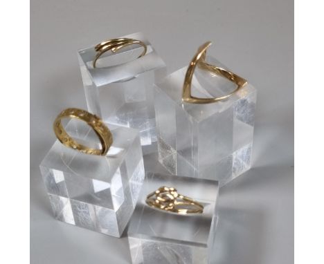9ct gold wishbone ring. 1.9g approx. Together with another gold ring marked 8ct. 0.9g approx. Together with another 9ct etern