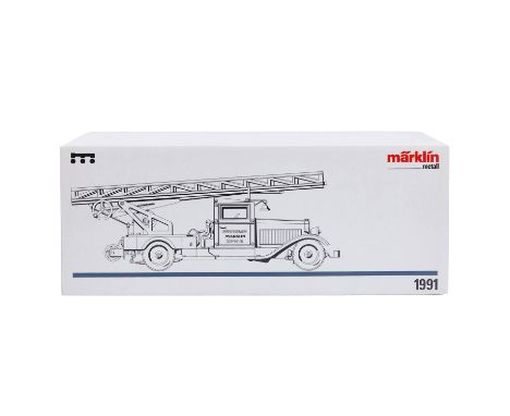MÄRKLIN limitiertes Feuerwehrauto von 1991, rot lackierte Blechausführung "Werksfeuerwehr Märklin Göppingen", Nr. 1991, Front