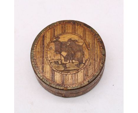A late 19th Century straw work snuff box, with decorated interior (in fair condition)