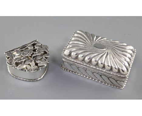 A Victorian silver rectangular trinket box, by Horton & Allday, hallmarked in Birmingham 1891, the lid with spiral fluted dec