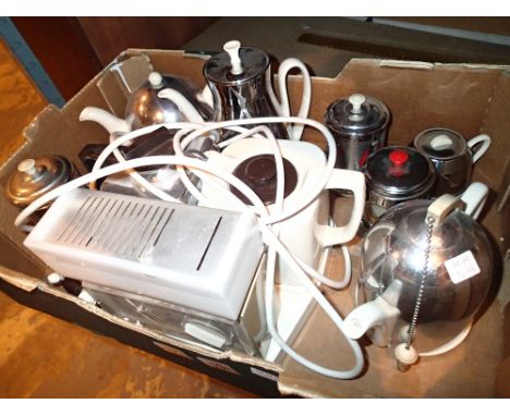 Beehive coffee set and other similar teapots  CONDITION REPORT: All electrical items in this lot have been PAT tested for saf