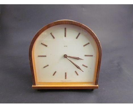 A 1950's/60's Smiths mantel clock