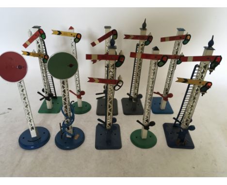 Vintage, O gauge, tinplate, signal towers x10