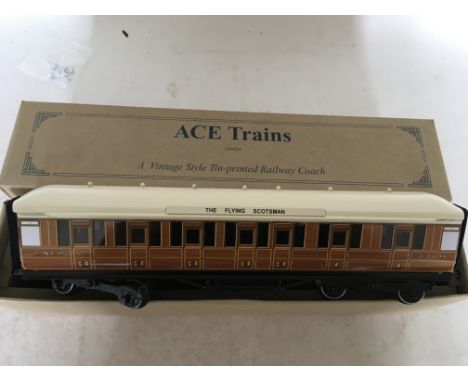 Ace trains, vintage style O gauge, tinplate railway coach, boxed