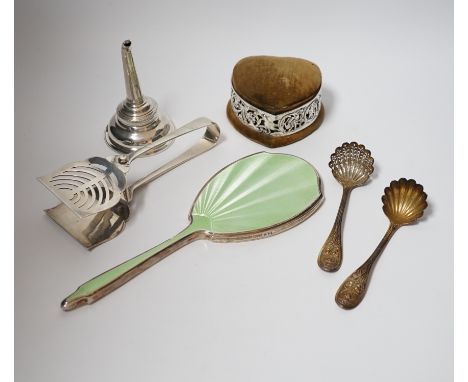 A Georgian silver wine funnel, 11.7cm (a.f.), a pair of silver servers, a pair of Victorian silver sifter spoons, George Adam