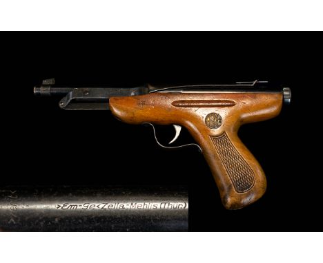 Moritz & Gerstenberger Em-Ge Zenit .177 Calibre 'Top Lever Break Action' Air Pistol. These Nazi German era ‘Zenit’ air pistol