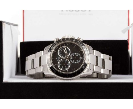 GENTLEMAN'S TISSOT STAINLESS STEEL QUARTZ WRIST WATCHthe round black dial with baton hour markers, three subsidiary dials, da