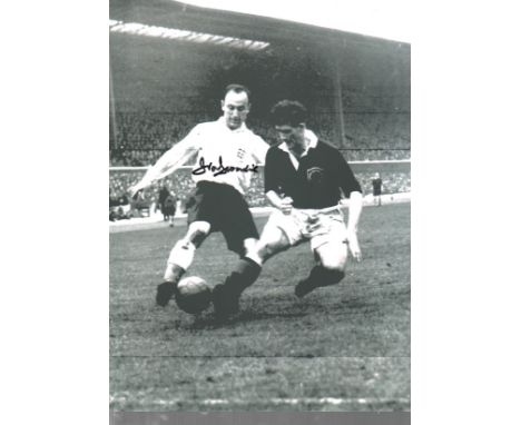 Ivor Broadis Football High Quality 16x12 Signed Photograph. Ivan Arthur Ivor Broadis (born 18 December 1922) is an English fo