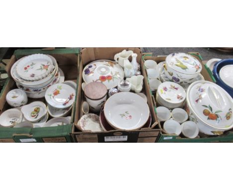 Five boxes of Royal Worcester to include Evesham pattern items, leaf mould jugs etc