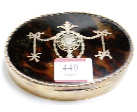 An Edwardian silver and tortoiseshell ring box, of oval form, maker William Comyns, London 1907, w.11.2cm   Condition Report 