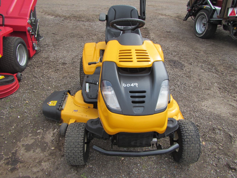 Cub Cadet 1050 Ride On Mower