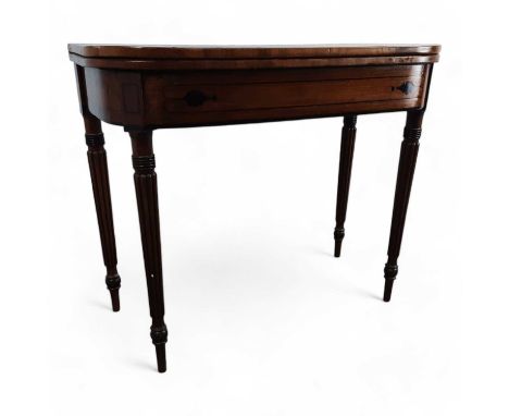 GEORGIAN MAHOGANY TURNOVER CARD TABLE, with reeded legs73cm x 87cm