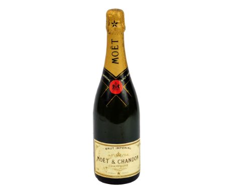 A bottle of Moet and Chandon champagne, 75cl.