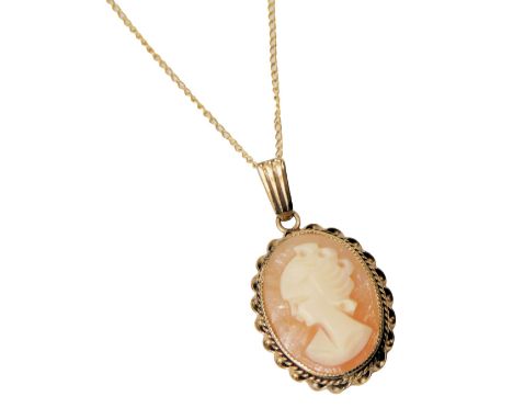 A 9ct gold and shell cameo pendant, bust portrait of a lady, on a fine curb link neck chain, with bolt ring clasp, 2.5g. 